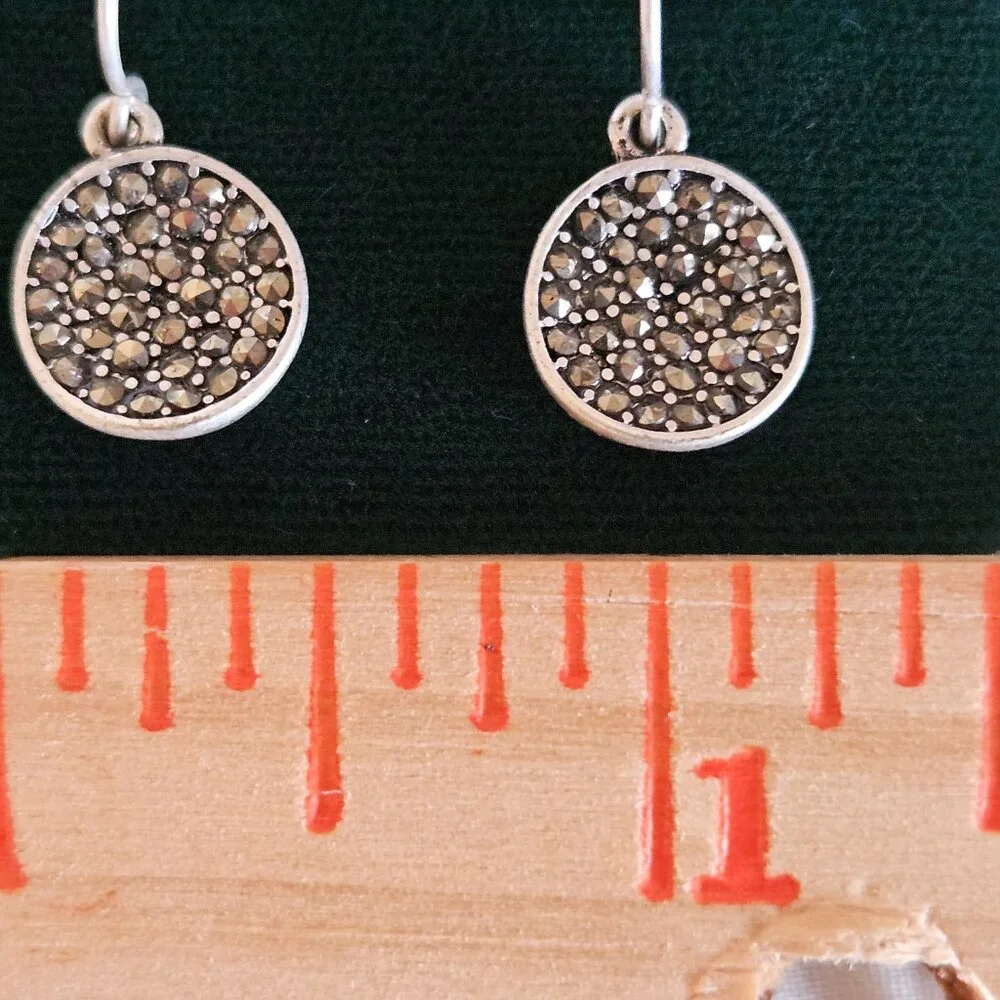Kenneth Cole Earrings - Picture 4 of 8